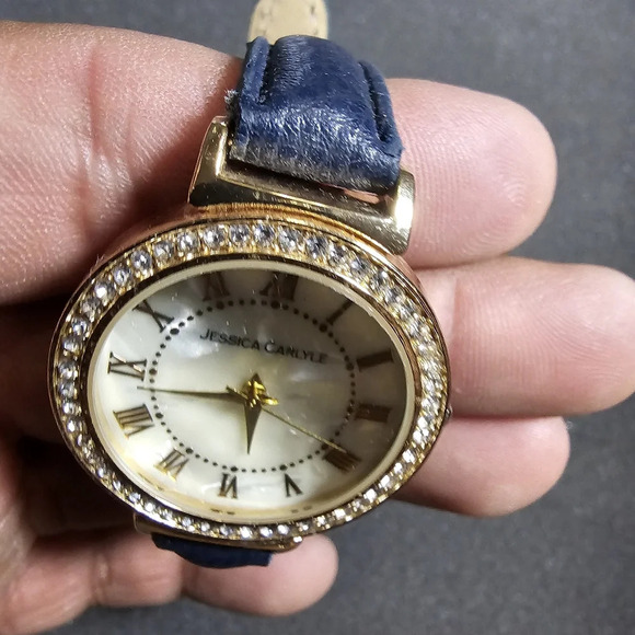 Jessica Carlyle Ladies Quartz Fashion Watch Gold Tone MOP Crystal Bezel Working - Picture 4 of 10